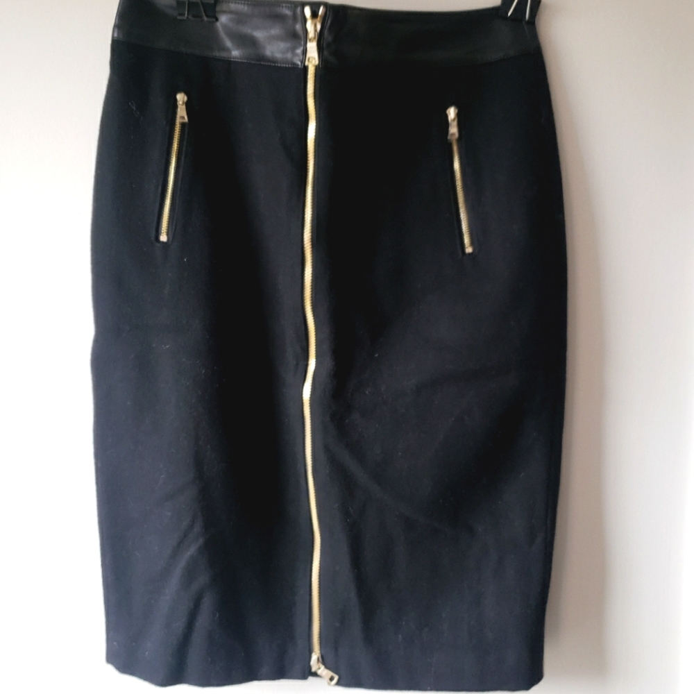 Ann Taylor wool pencil skirt size 4 - fits like a size 6